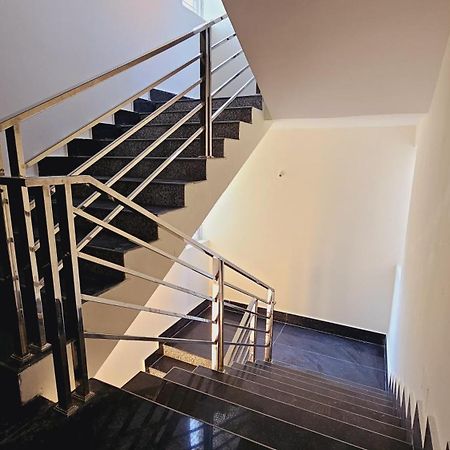 Vensa Homestay Puri Luaran gambar